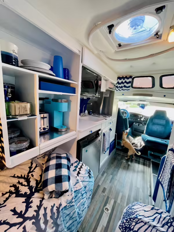 2000 Dodge Ram Van B3500 — photo 74