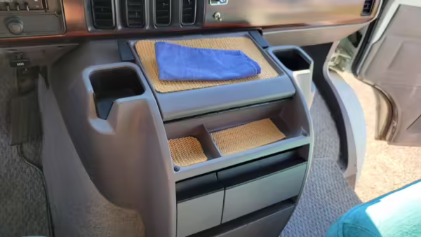 1996 Dodge Ram Van B3500 — photo 91