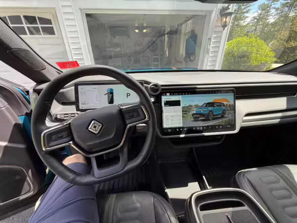2025 Rivian R1S Adventure Edition — photo 43