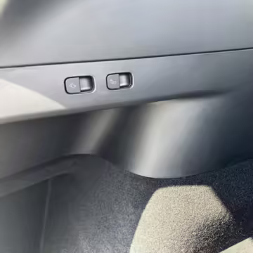 2022 Tesla Model Y Long Range AWD — photo 56