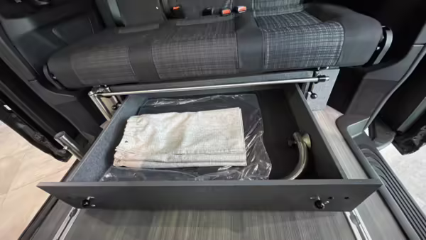 2020 Mercedes-Benz Metris Weekender — photo 38
