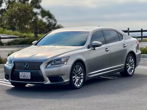 2017 Lexus LS 460 L — photo 17