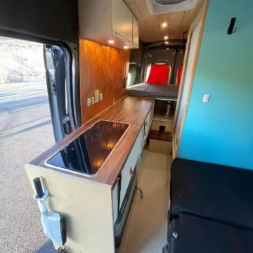 2021 Ford Transit 250 — photo 60