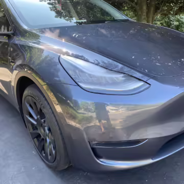 2022 Tesla Model Y Long Range AWD — photo 25