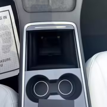2022 Tesla Model Y Long Range AWD — photo 63