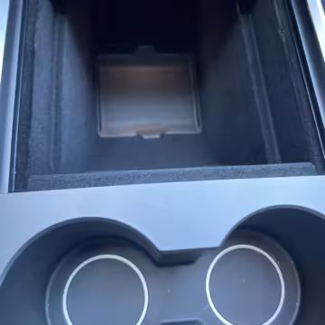 2022 Tesla Model Y Long Range AWD — photo 52