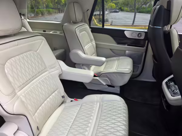 2018 Lincoln Navigator Black Label — photo 44