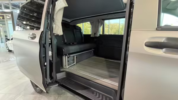 2020 Mercedes-Benz Metris Weekender — photo 44