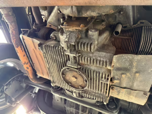 1975 Volkswagen Bus — photo 71
