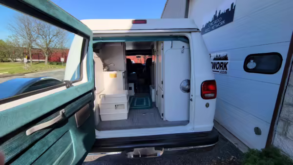 1996 Dodge Ram Van B3500 — photo 86