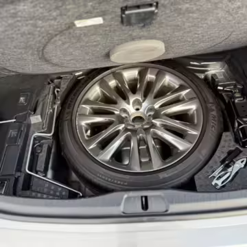 2017 Lexus LS 460 L — photo 48