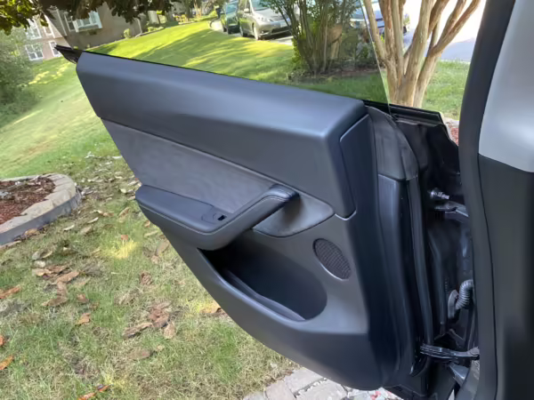 2022 Tesla Model Y Long Range AWD — photo 54