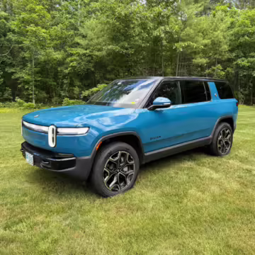 2025 Rivian R1S Adventure Edition — photo 20