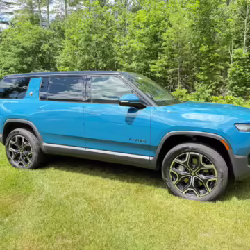 2025 Rivian R1S Adventure Edition — photo 21