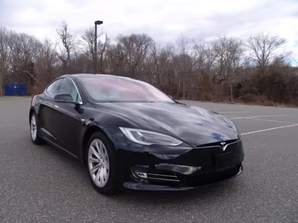 2016 Tesla Model S 90D — photo 13