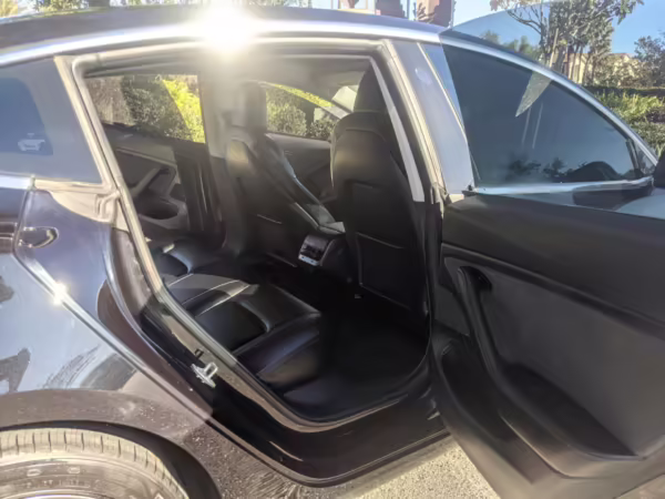 2018 Tesla Model 3 Long Range — photo 52