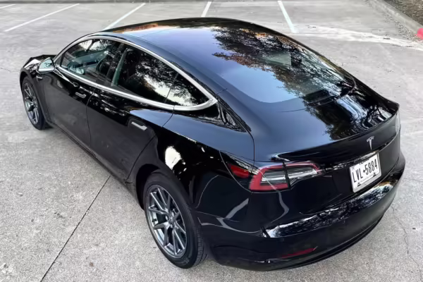2018 Tesla Model 3 Mid Range RWD — photo 41