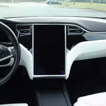 2016 Tesla Model S 90D — photo 43