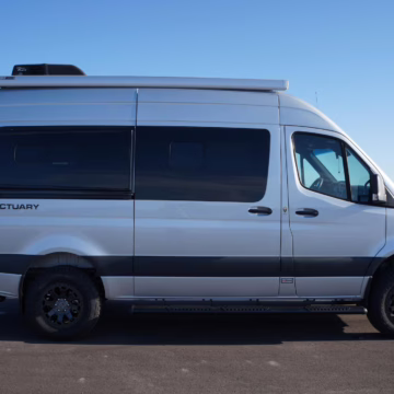 2022 Mercedes-Benz Sprinter 2500 Thor Sanctuary 4×4 — photo 5