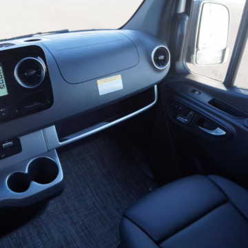 2022 Mercedes-Benz Sprinter 2500 Thor Sanctuary 4×4 — photo 39
