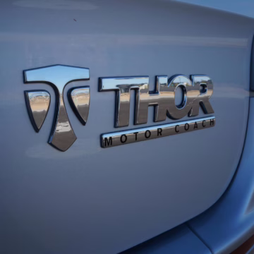 2022 Mercedes-Benz Sprinter 2500 Thor Sanctuary 4×4 — photo 10