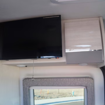 2022 Mercedes-Benz Sprinter 2500 Thor Sanctuary 4×4 — photo 55