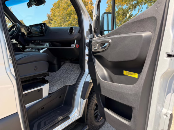 2021 Mercedes-Benz Sprinter 2500 Thor Tranquility 4×4 — photo 32