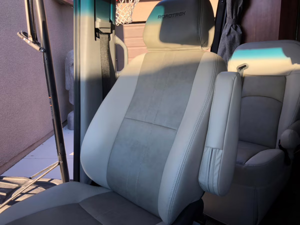 2019 Mercedes-Benz Sprinter 3500XD Roadtrek RS Adventurous — photo 35