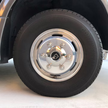 2019 Mercedes-Benz Sprinter 3500XD Roadtrek RS Adventurous — photo 17