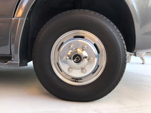 2019 Mercedes-Benz Sprinter 3500XD Roadtrek RS Adventurous — photo 17