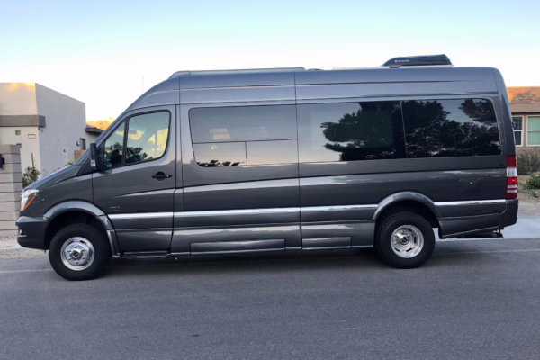 2019 Mercedes-Benz Sprinter 3500XD Roadtrek RS Adventurous — photo 6