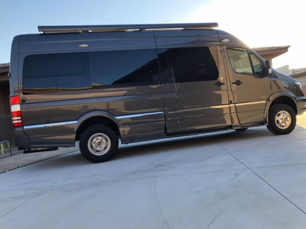 2019 Mercedes-Benz Sprinter 3500XD Roadtrek RS Adventurous — photo 11