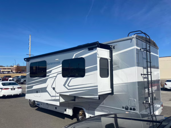 2021 Mercedes-Benz Sprinter 3500XD Sunseeker — photo 20