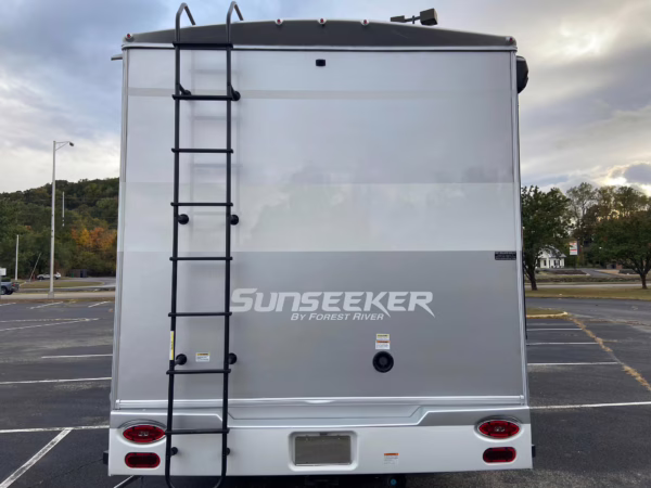 2021 Mercedes-Benz Sprinter 3500XD Sunseeker — photo 26