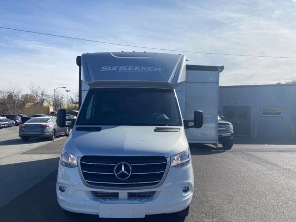2021 Mercedes-Benz Sprinter 3500XD Sunseeker — photo 31