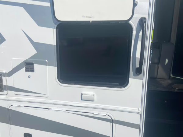 2021 Mercedes-Benz Sprinter 3500XD Sunseeker — photo 9