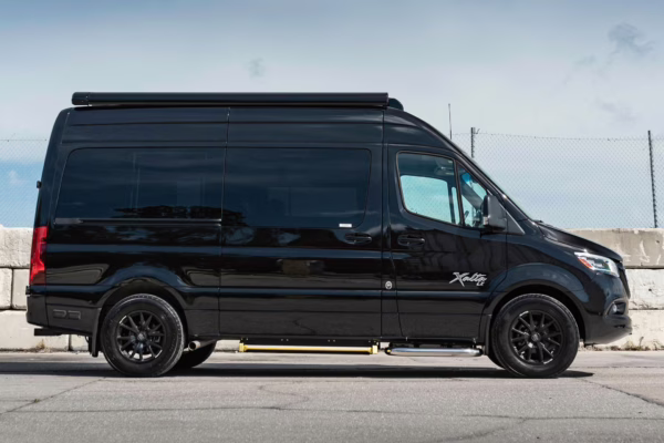 2022 Mercedes-Benz Sprinter 2500 Regency Xalta LX Tour — photo 2