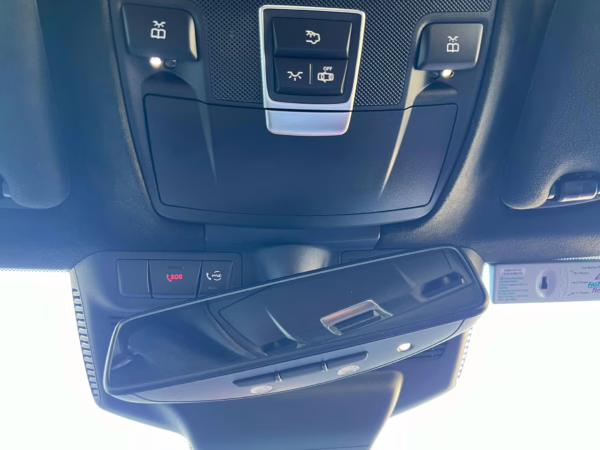 2020 Mercedes-Benz S560 Cabriolet — photo 45