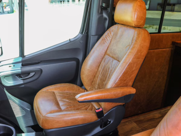 2021 Mercedes-Benz Sprinter 2500 4×4 — photo 65
