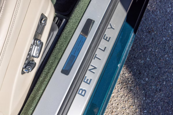 2021 Bentley Continental GTC V8 — photo 67