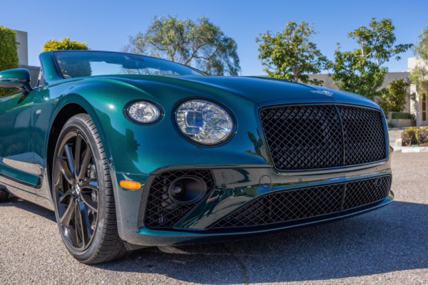 2021 Bentley Continental GTC V8 — photo 17