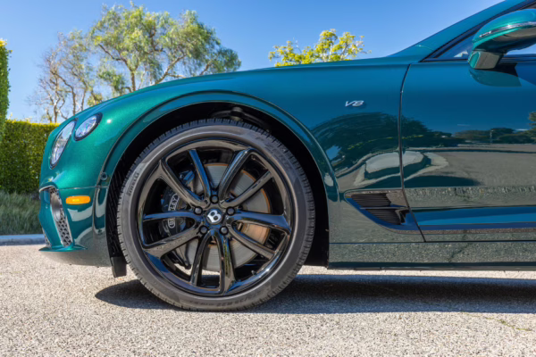 2021 Bentley Continental GTC V8 — photo 27