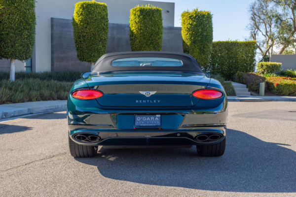 2021 Bentley Continental GTC V8 — photo 35