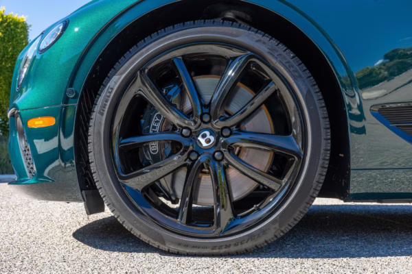 2021 Bentley Continental GTC V8 — photo 9