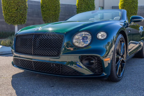 2021 Bentley Continental GTC V8 — photo 26