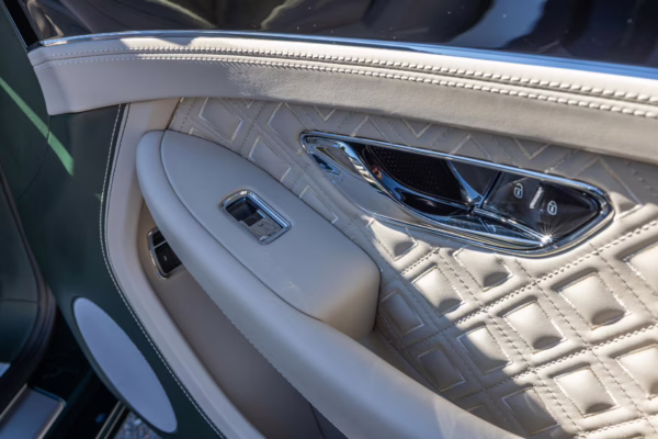 2021 Bentley Continental GTC V8 — photo 85