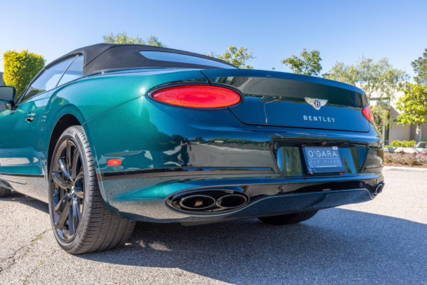 2021 Bentley Continental GTC V8 — photo 33
