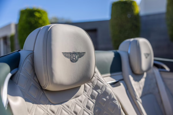 2021 Bentley Continental GTC V8 — photo 102