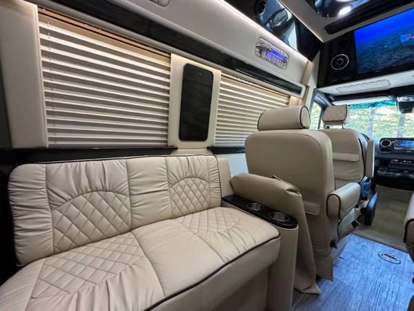 2021 Mercedes-Benz Sprinter 2500 Midwest Automotive Designs Day Cruiser 4×4 — photo 39