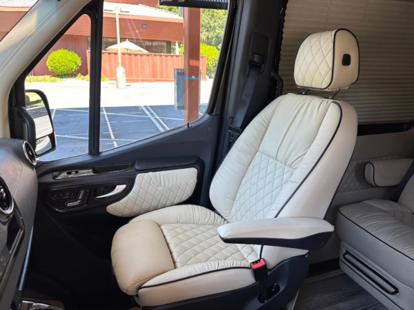2021 Mercedes-Benz Sprinter 2500 Midwest Automotive Designs Day Cruiser 4×4 — photo 60